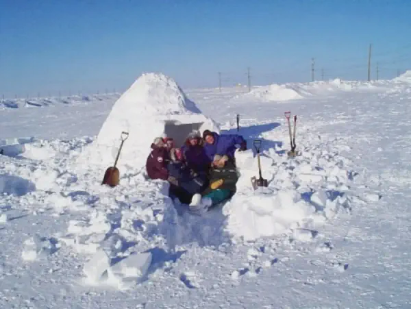 Building an Igloo