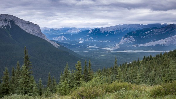 Climb to the Summit of Folding Mountain