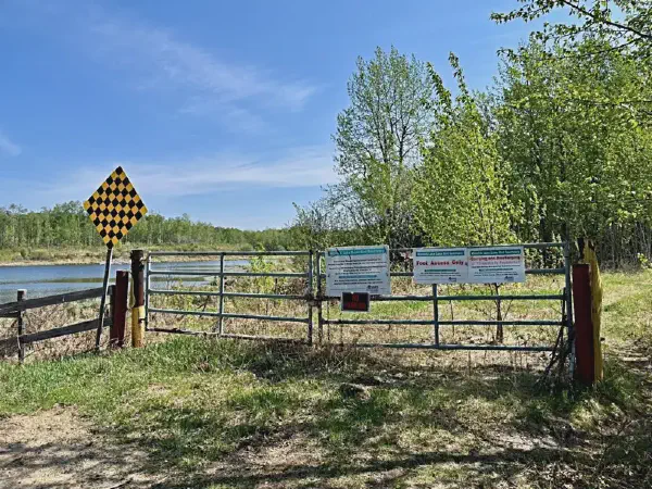 Ministik Hike to Mandy Lake for Two Geocaches