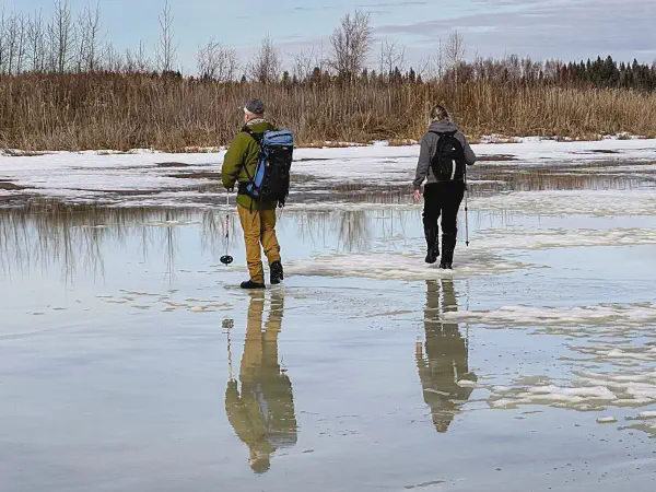 Ministik Lake Watery Ice Geocaching Hike
