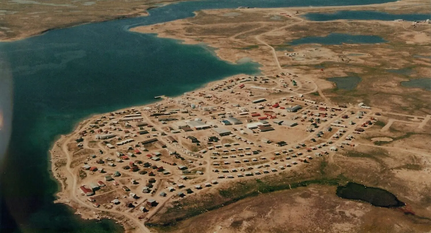 Where is Cambridge Bay? · Grant's Tracks